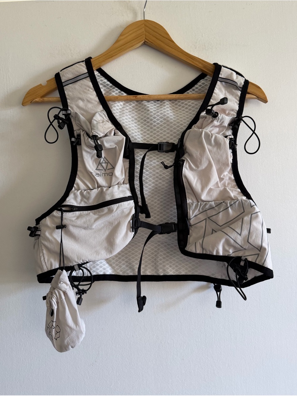 Haimont White 5L Running Adjustable Hydration Reflective Vest size Medium Unisex